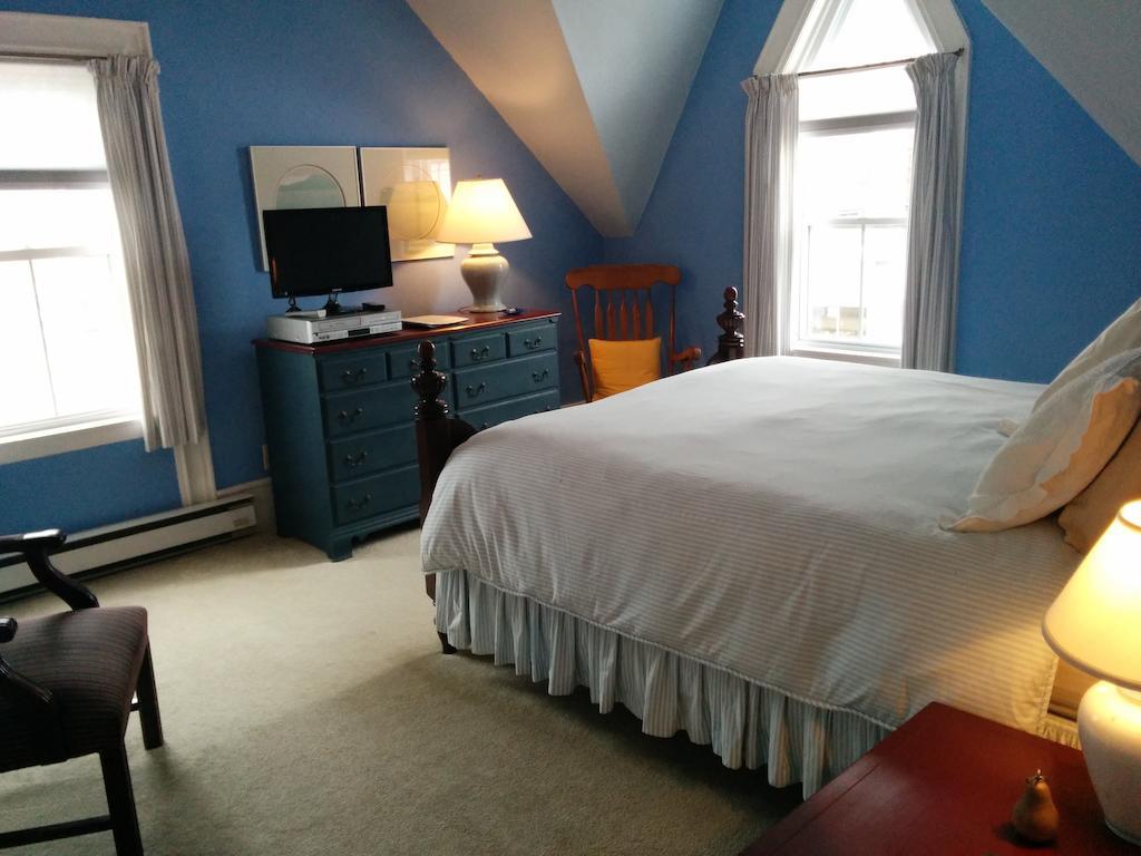 Fairmont House Bed & Breakfast Mahone Bay Cameră foto